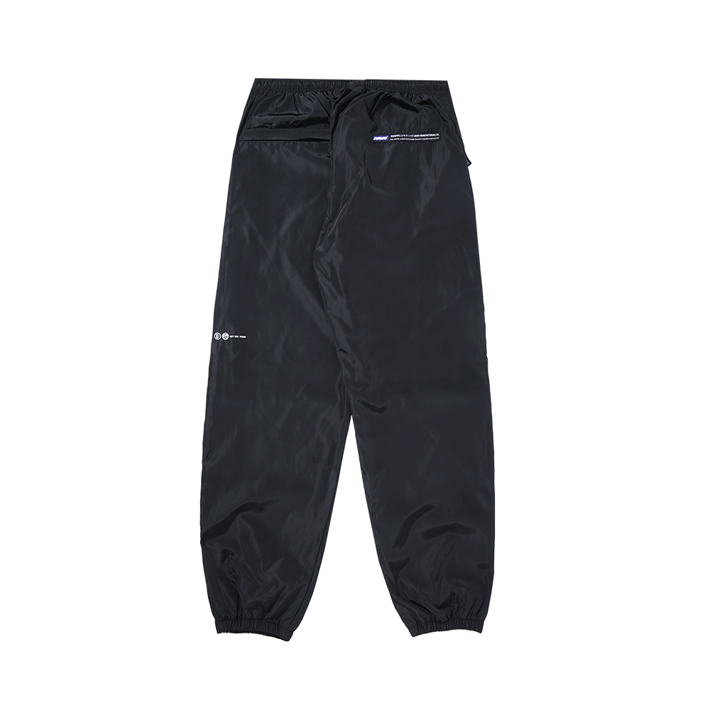 DEVÁ STATES Nylon Trekker pant black